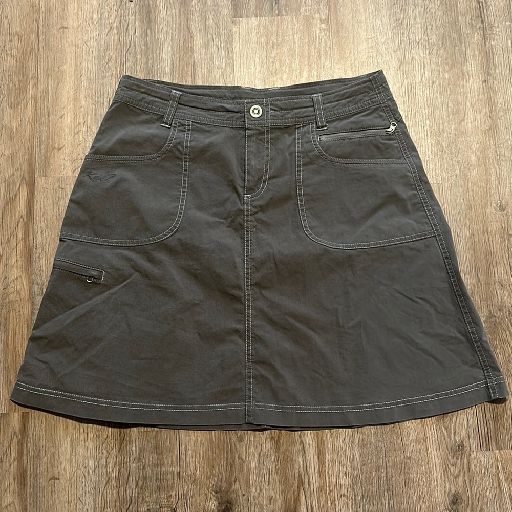 KUHL GREY SKIRT (SIZE 6)